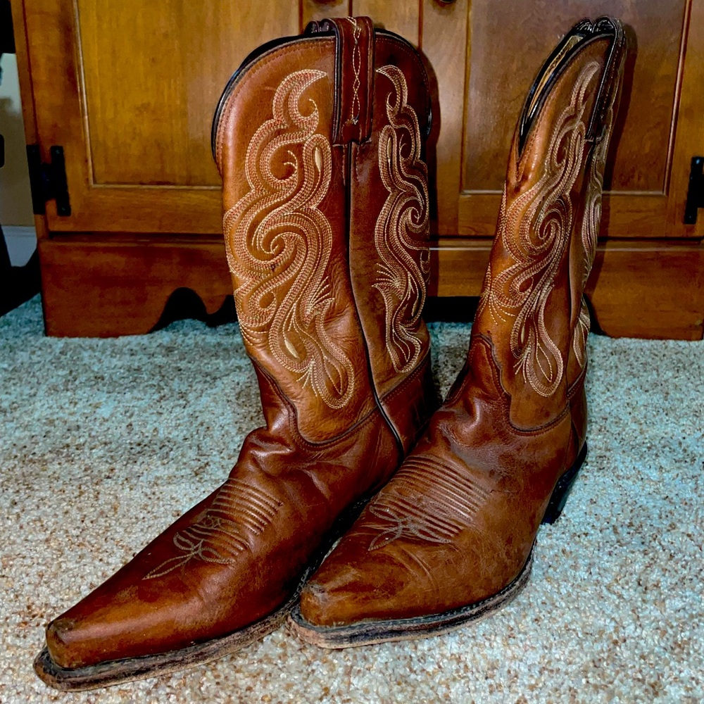 Tony Lama snip toe boots
